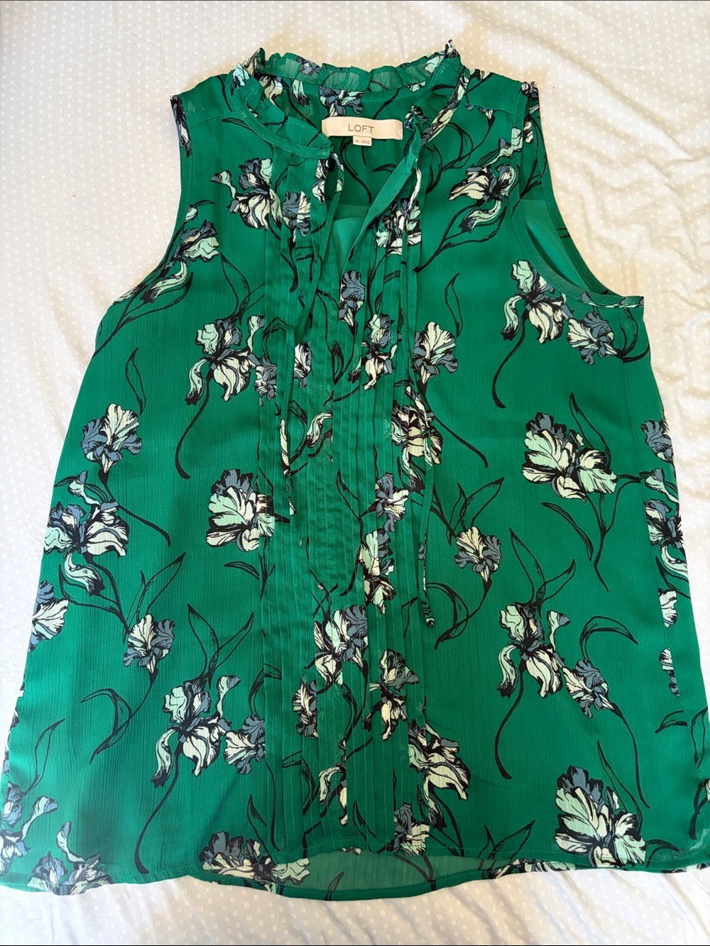 LOFT Green Floral Ruffled Sleeveless Top
